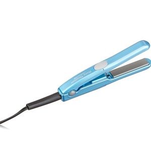 Nano babyliss PRO mini flat iron. Hardly used.